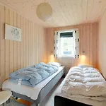 Сasa de vacaciones Eetu - 1-3km From The Sea By Interhome