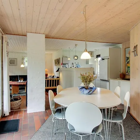 度假居 Eetu - 1-3km From The Sea By Interhome